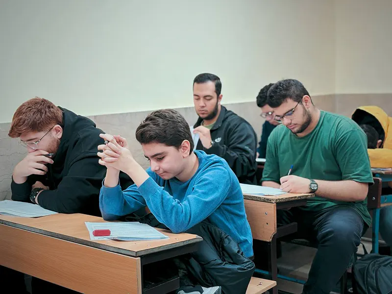 photo 5931597170517674828 y